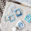 45 postzegels met vensters - blauw